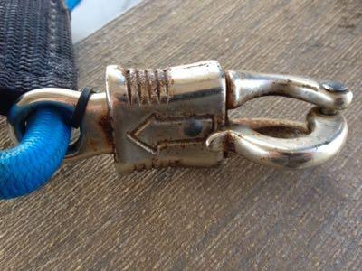 quick release on cross tie